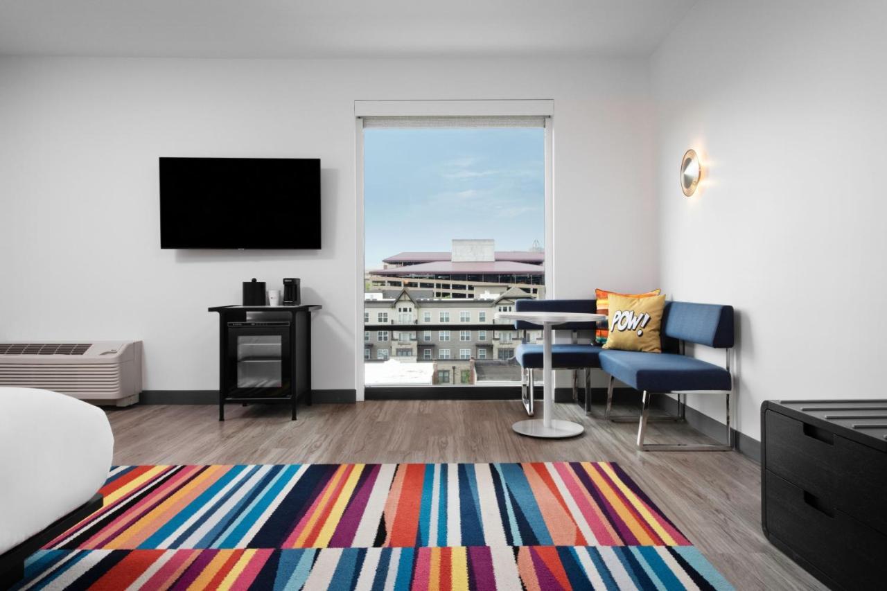 Aloft Kansas City Country Club Plaza Екстер'єр фото